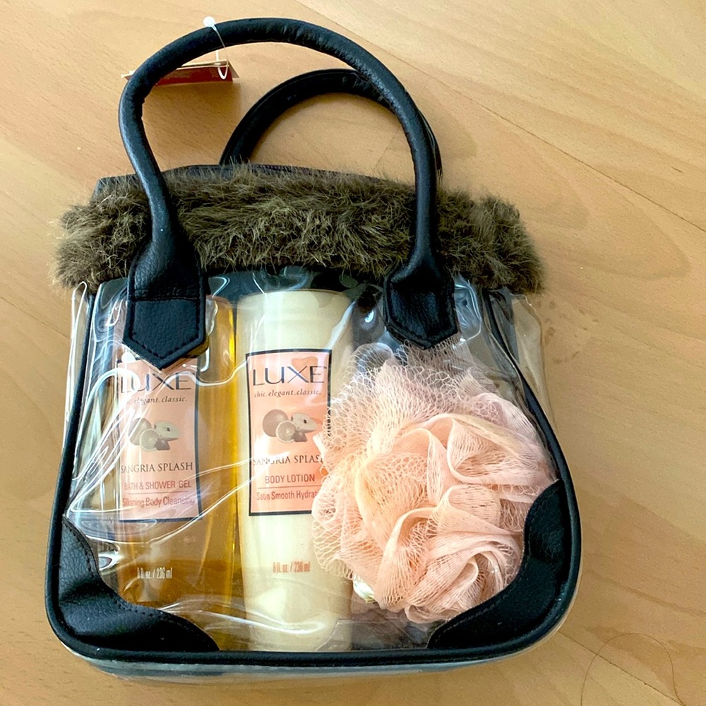 Shower gel and lotion